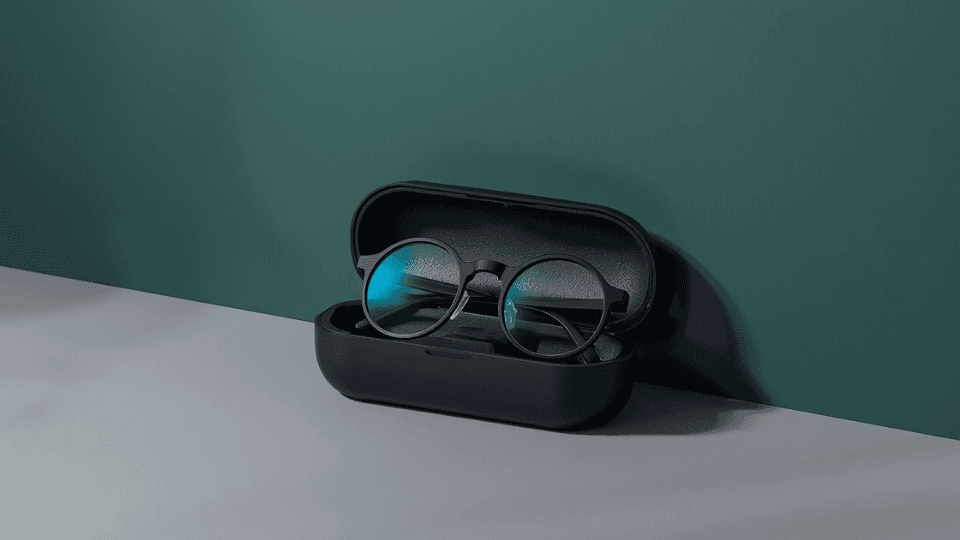 Stripping the Camera: Even Realities Bets Big on Pure Productivity Smart Glasses