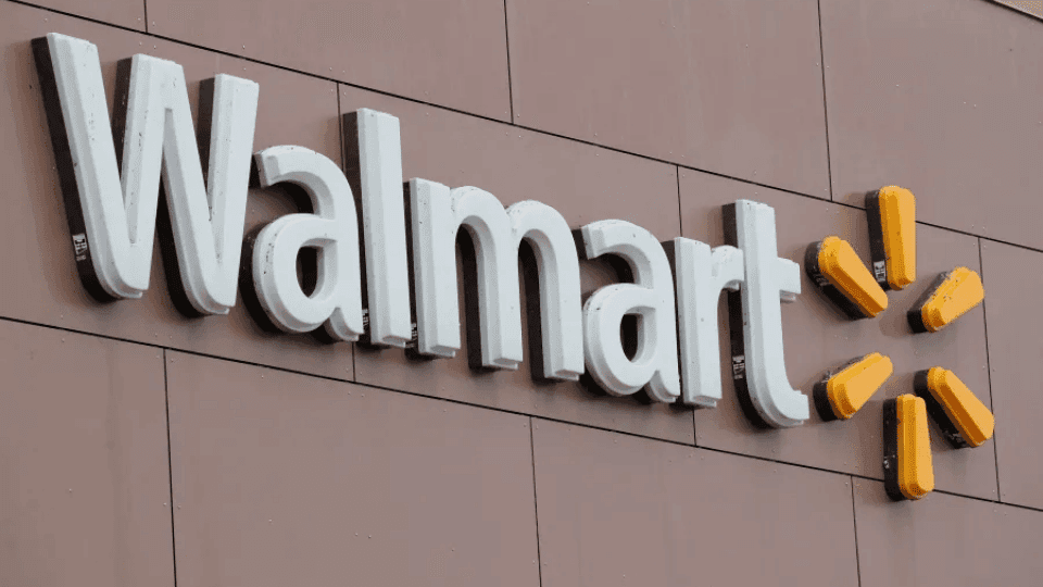 Open Door Commerce: Walmart Welcomes AI Buyers While Amazon Slams the Gate